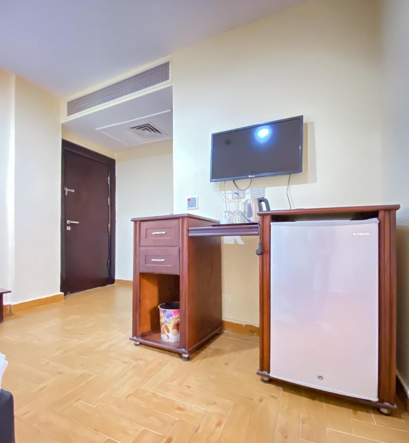 View Pyramids Отель 3*